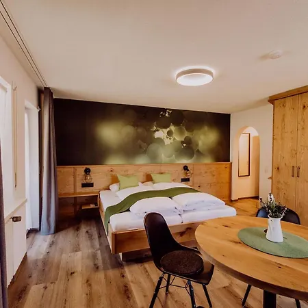Schiebenrothenhof Konukevi 3*