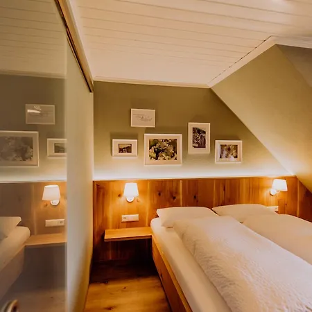 Schiebenrothenhof 3*